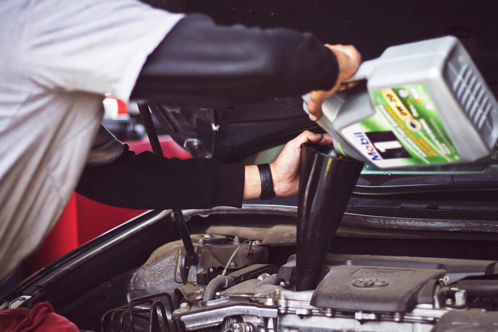 How to Choose a Car Servicing Workshop: A Comprehensive Guide